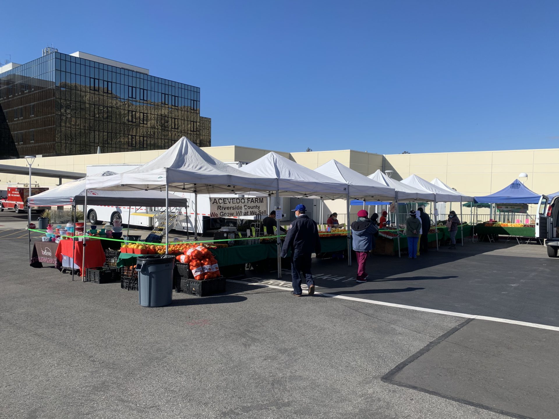 Mercado de agricultores de OVMC